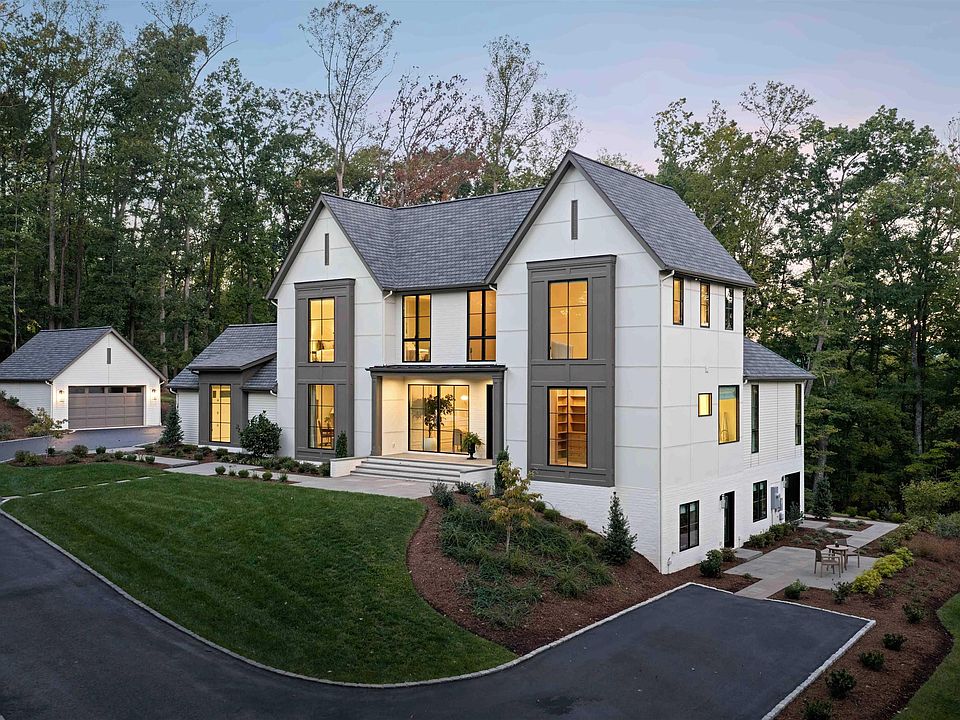1st image of 500 Dry Bridge Rd