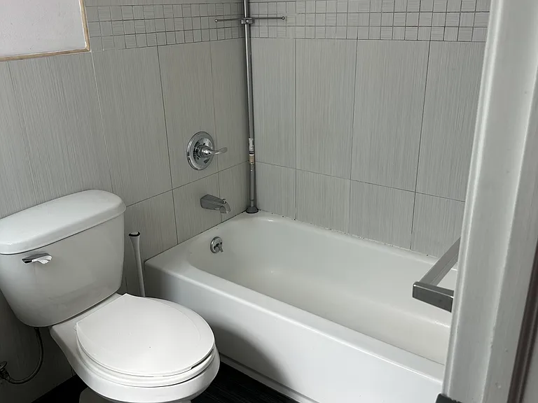 1224 Snyder Ave #2 — Photo 8