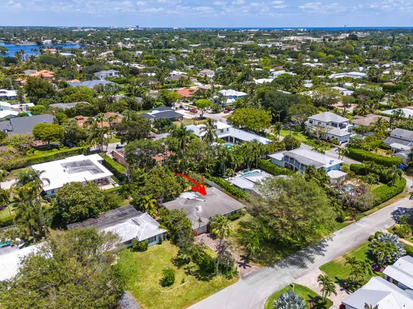 417 Lake Drive, Delray Beach, FL 33444