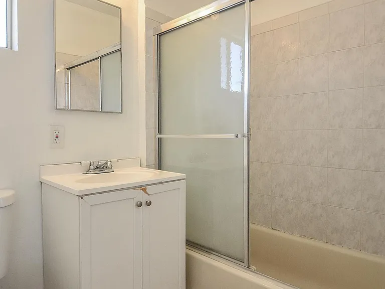 641 Loranne Ave — Photo 5