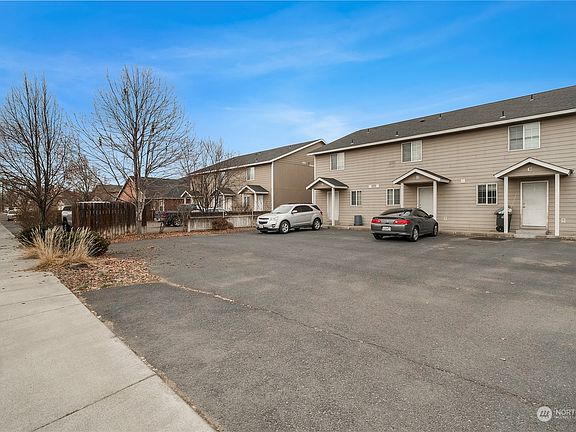 2nd image of 1713 W Fern Drive