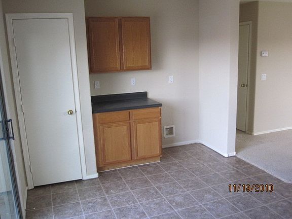 3rd image of 2444 W ROMLEY Avenue