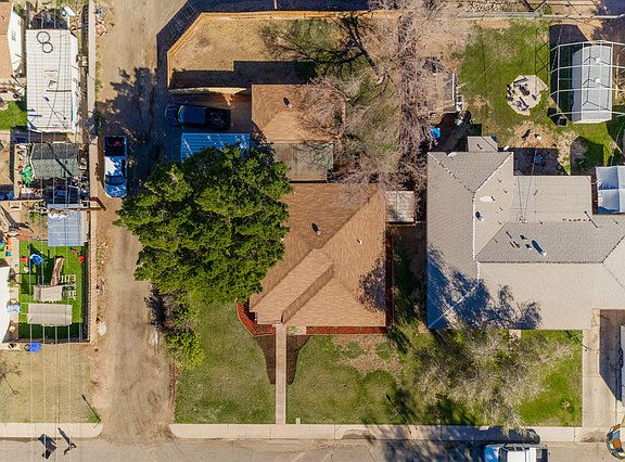 3rd image of 1284 Sandalwood Dr