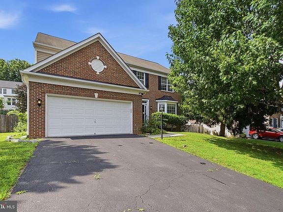 4th image of 5880 Moonbeam Dr