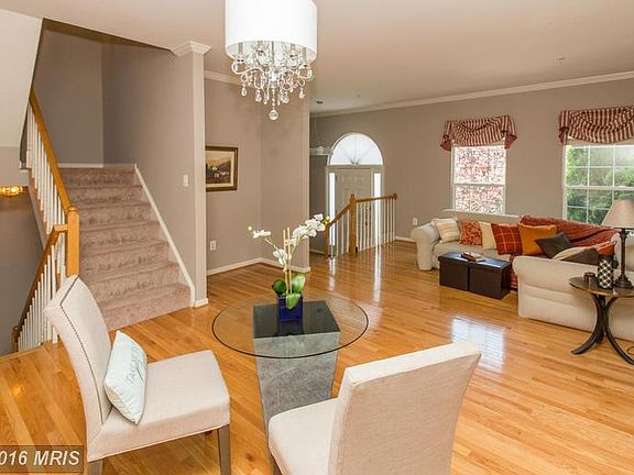 Living Room/Dining Room Combo