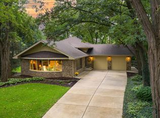 1S760 Carrol Gate Rd, Wheaton, IL 60189