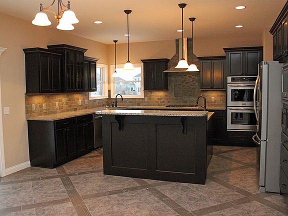 3rd image of 5196 Grapevine Blvd