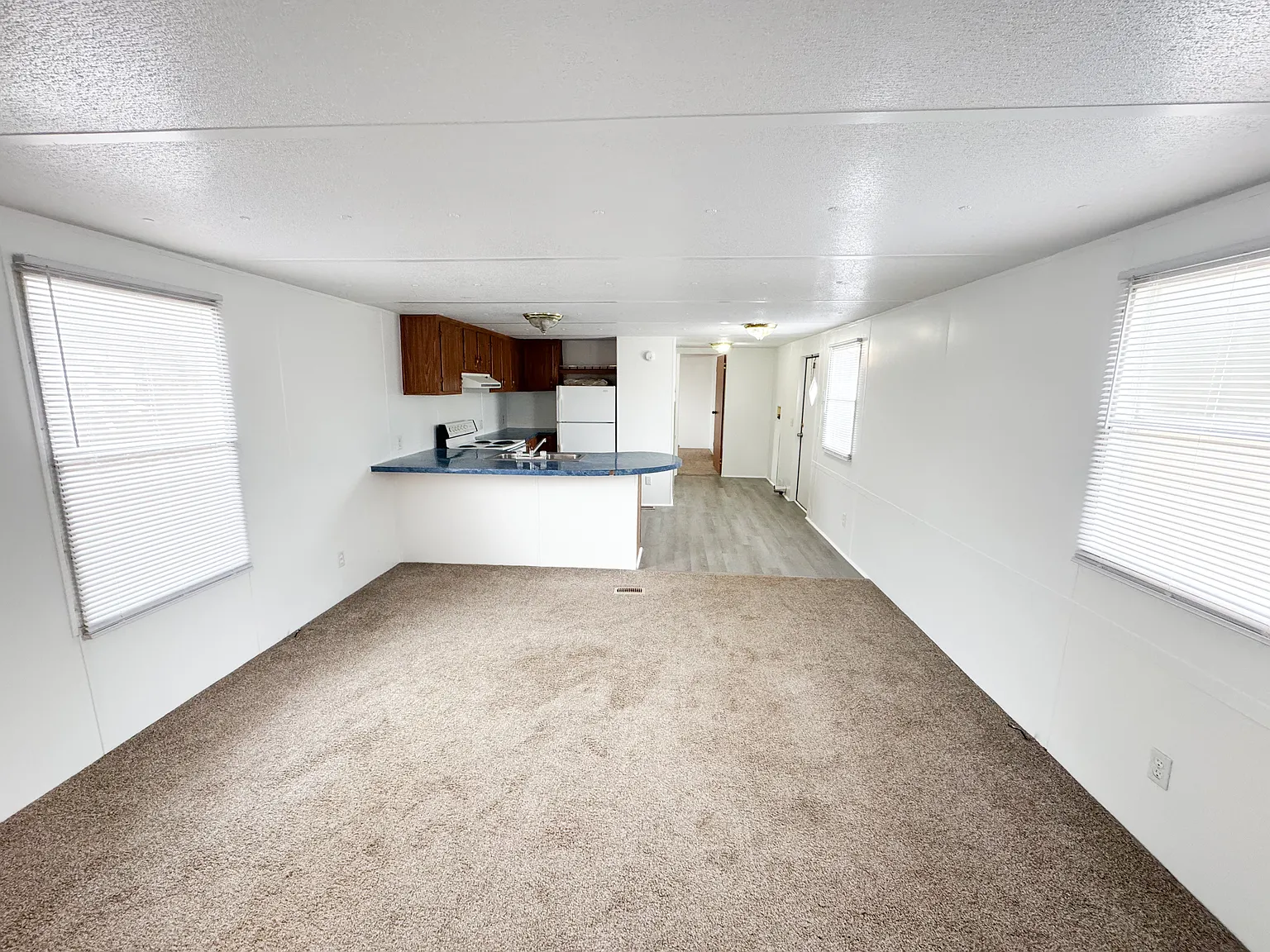 2 bed, 784 sqft, $850 — Photo 4
