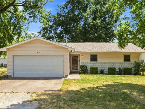1610 F St NW, Miami, OK 74354