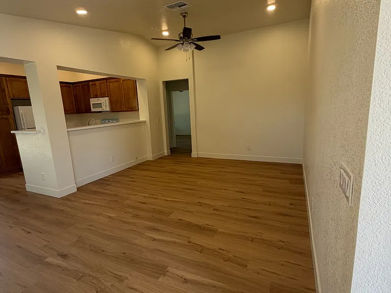 12910 N 127th Dr — Photo 10