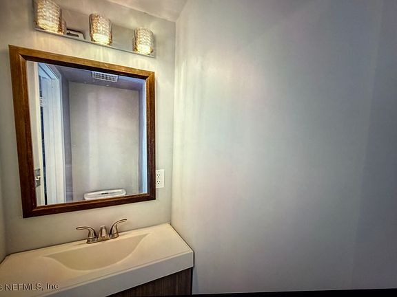 5th image of 11369 White Bay Ln