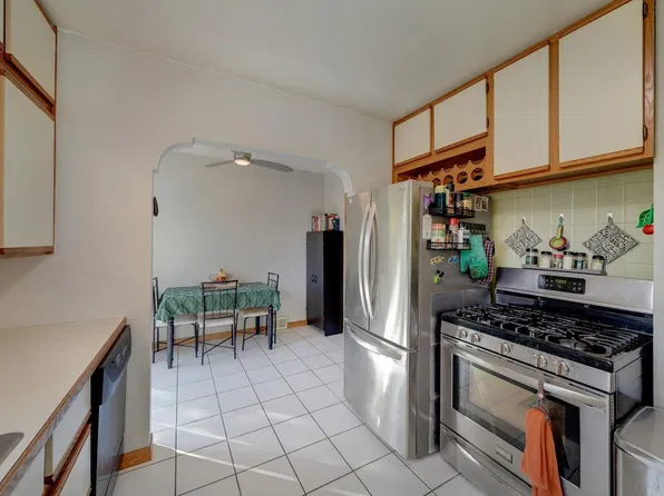 1762 Hoyt Ave E, Saint Paul, MN 55106