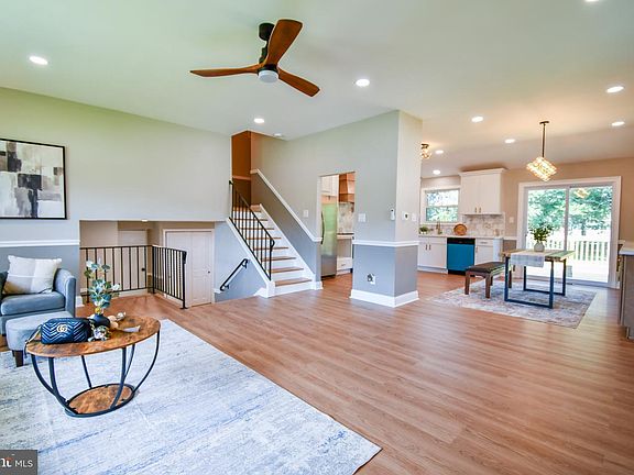 5th image of 309 Belle Arbor Dr