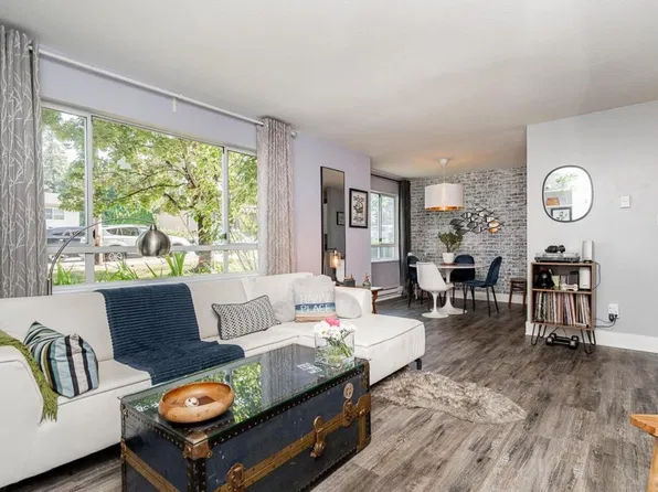 15991 Thrift Ave #104, White Rock, BC V4B 2M9