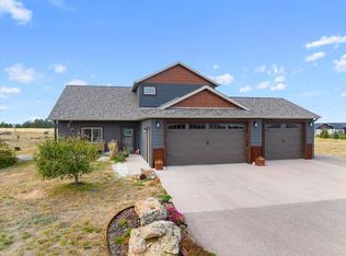 19271 Hat Ranch Dr, Belle Fourche, SD 57717