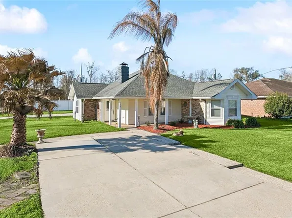 130 Ivy Ct, Luling, LA 70070