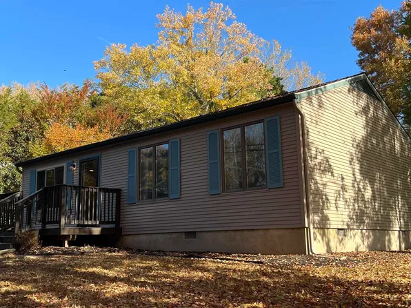 5909 Berry Dr, Mays Landing, NJ 08330