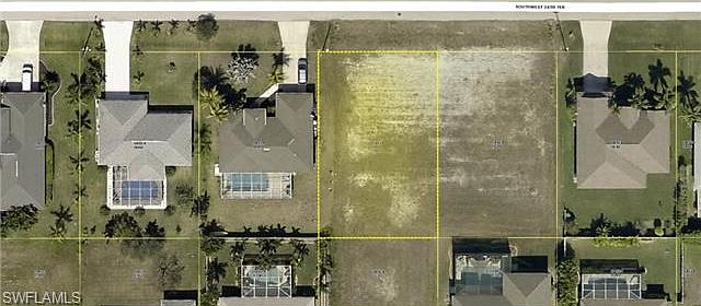 2nd image of 2822 SW 34th Ter