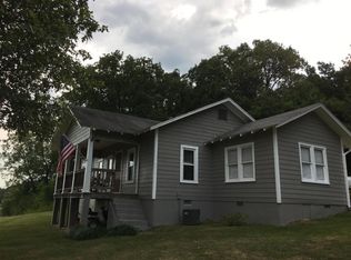 18232 River Valley Rd, Siloam Springs, AR 72761