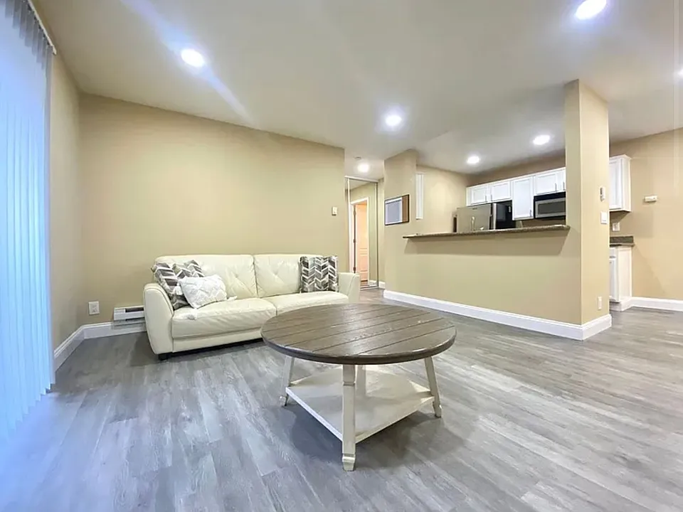 3324 Red Cedar Ter