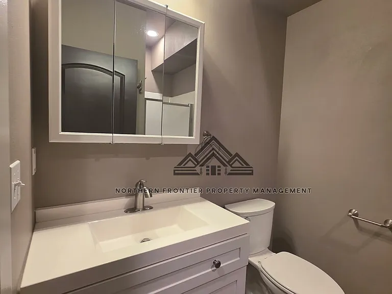 185 SW Silverstar Ln — Photo 14