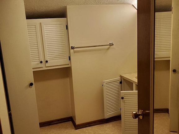 5th image of 512 Lingle Ave APT 4B