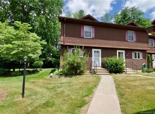 81 Candlewood Dr #81, Enfield, CT 06082