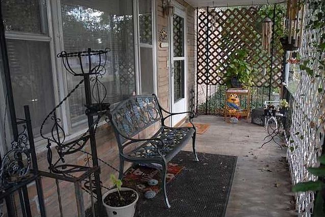 2nd image of 232 N Flora St
