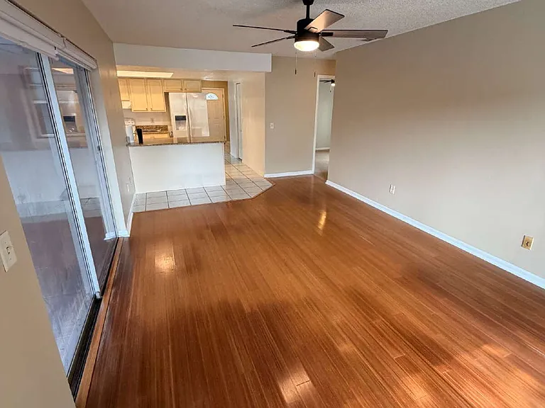 14001 Dominion Ct — Photo 12