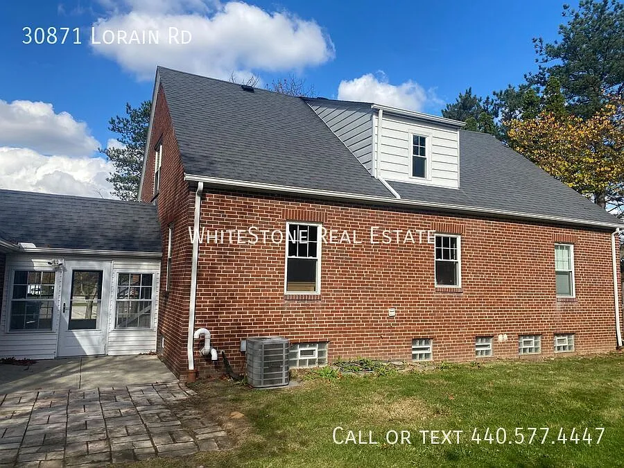 Building Photo - 30871 Lorain Rd