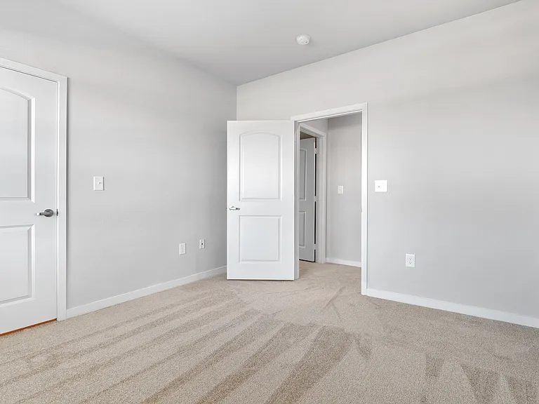Aventura at Hawk Ridge — Photo 88