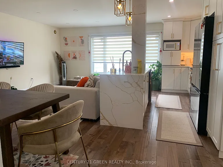 28 Parkway Ave — Photo 9