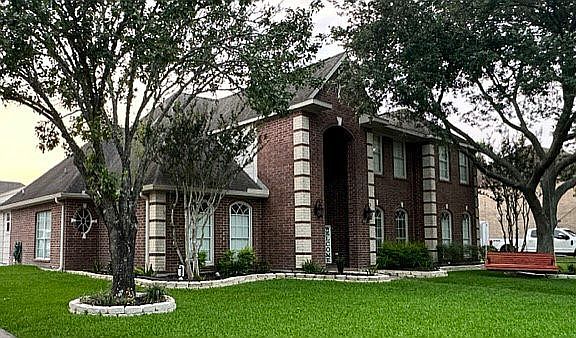 2nd image of 2402 Sarasota Dr