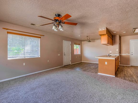3rd image of 1611 Woodland Ln NW