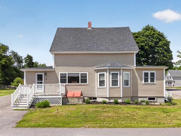 4 Knox Street, Millinocket, ME 04462