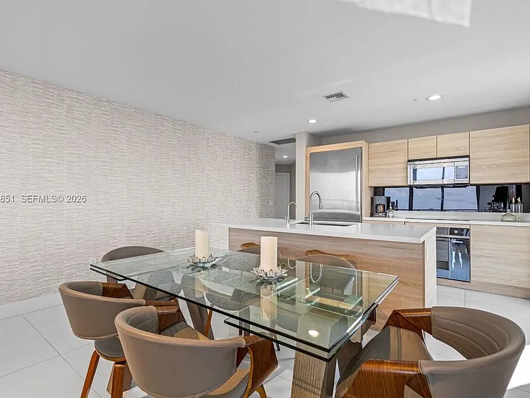 16385 Biscayne Blvd #3201 — Photo 16