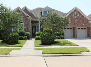1915 Cambria Ln, Sugar Land, TX 77479