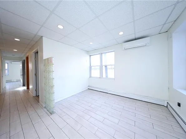 2202 Burnett Street image 26 of 45