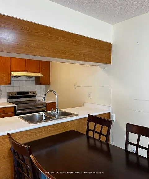 28 Empress Ave #716 — Photo 3