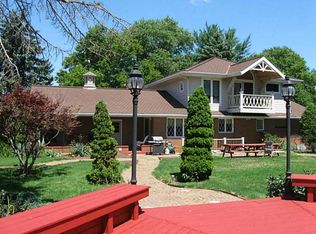 27 Darlington Rd, Beaver Falls, PA 15010