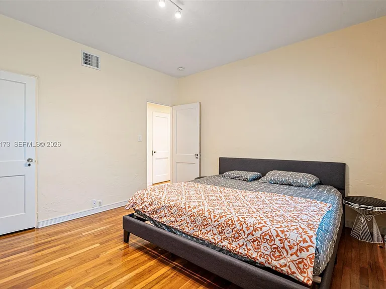 46 Montilla Ave #46 — Photo 26
