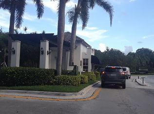829 Crestview Cir, Weston, FL 33327