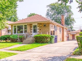 9805 S California Ave, Evergreen Park, IL