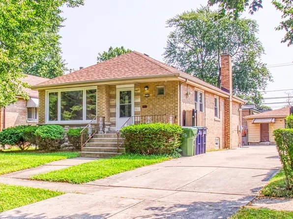 9805 S California Ave, Evergreen Park, IL 60805