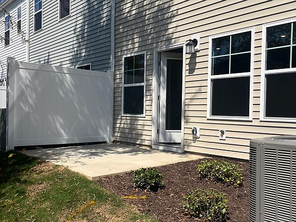 2nd image of 138 Paramount Dr