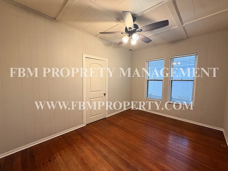 205 W Gilmer St — Photo 4