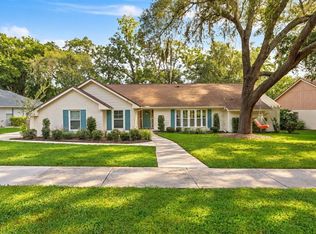 2001 HIDDEN PINE LANE, APOPKA, FL 32712