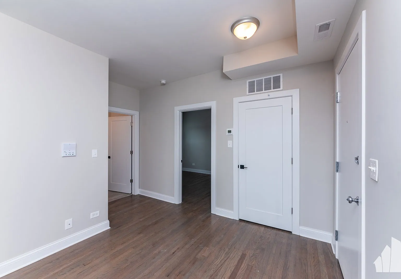 1 bed, 1.0 bath, $2,195 — Photo 4