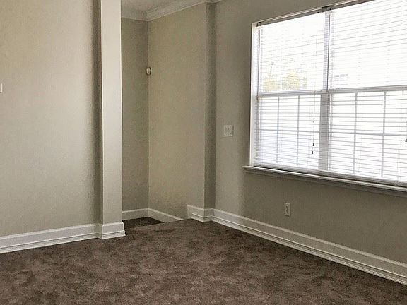 5th image of 1110 Lutyens Ln #B