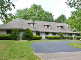 3040 E Wilshire Dr, Springfield, MO 65804